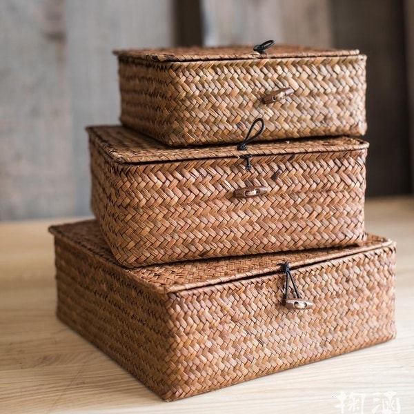 RusticReach Natural Small Lidded Straw Basket in Brown (Set of 3)