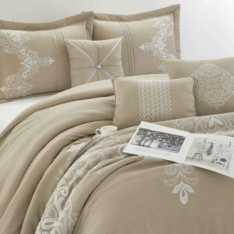 Nanshing Lacy 7 Piece Damask Embroidery Comforter Set