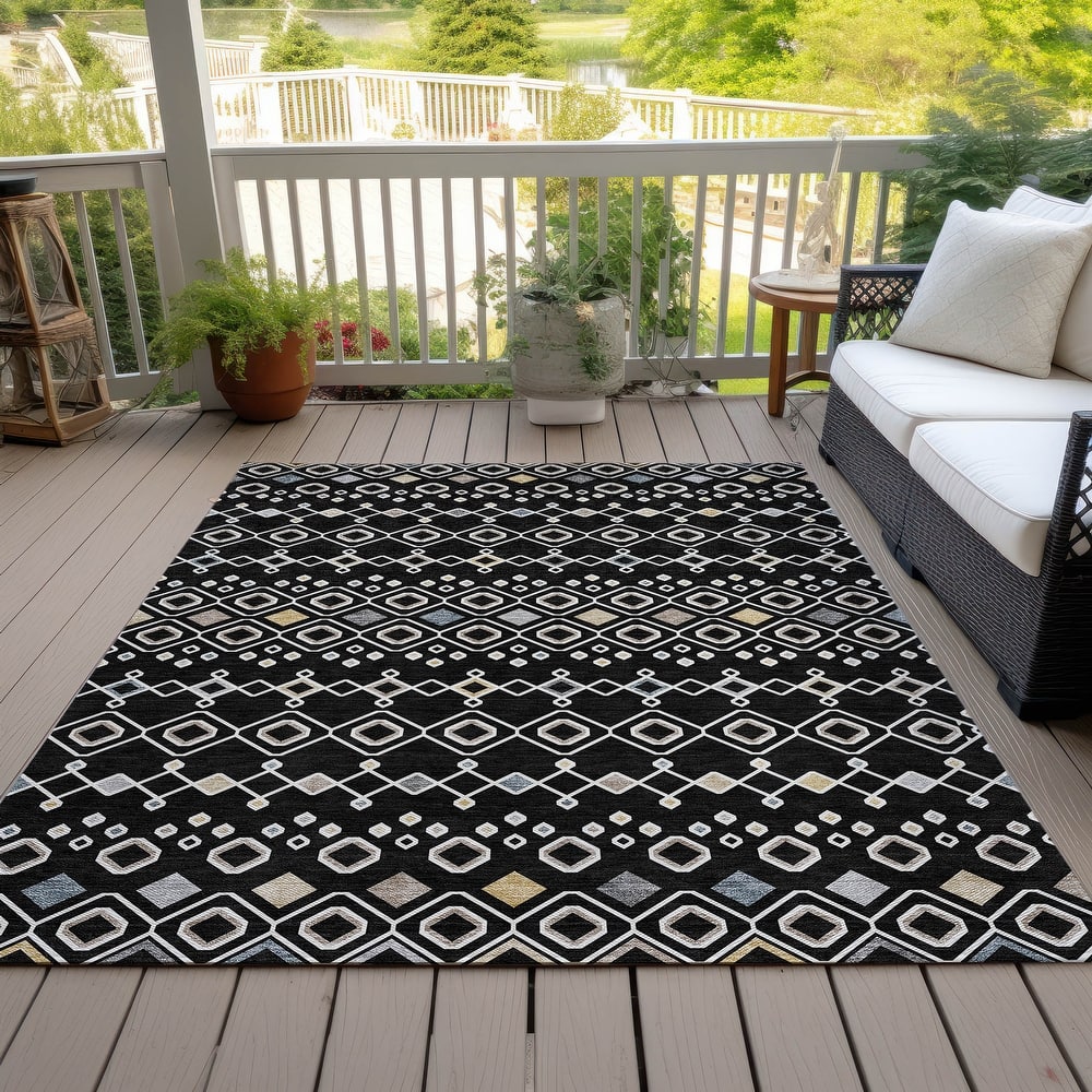 Machine Washable Indoor/ Outdoor Global Contempory Chantille Rug