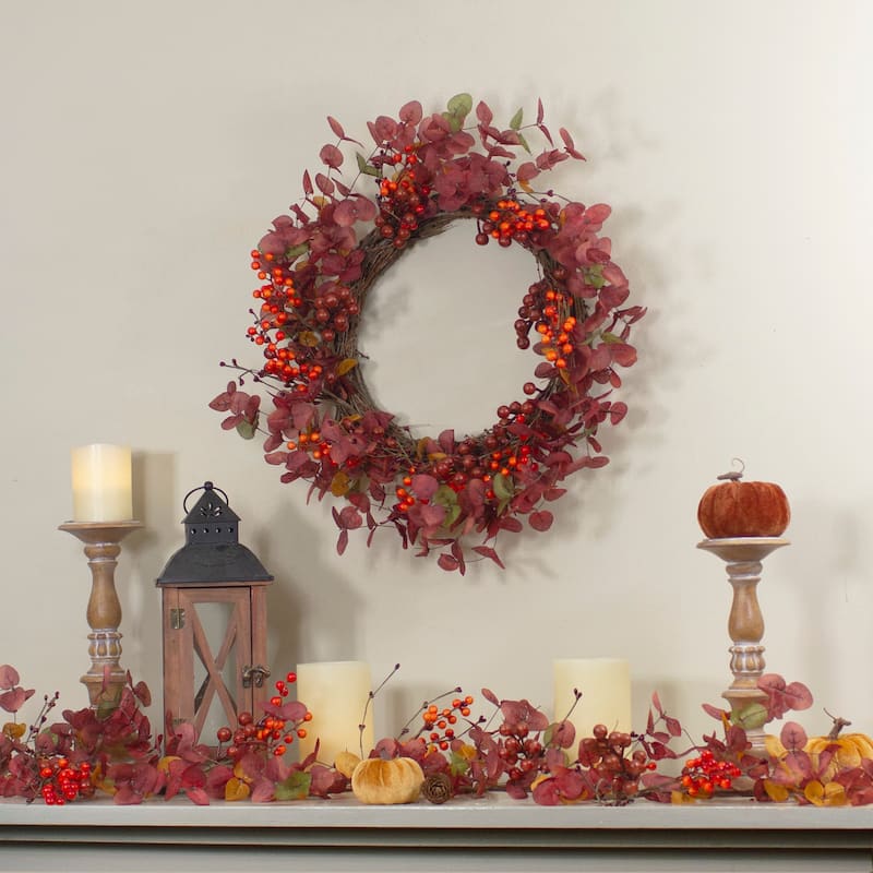 Red Berries Artificial Christmas Wreath - 24-Inch Unlit - 24"