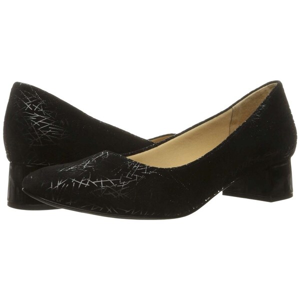 Trotters Womens lola Closed Toe Classic Pumps