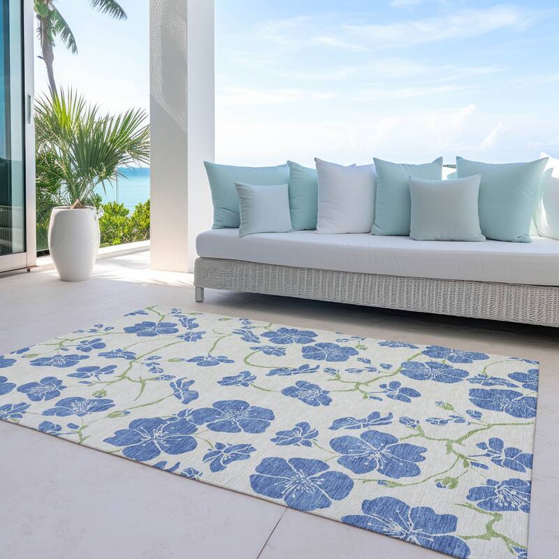 Machine Washable Indoor/ Outdoor Floral Zen Chantille Rug