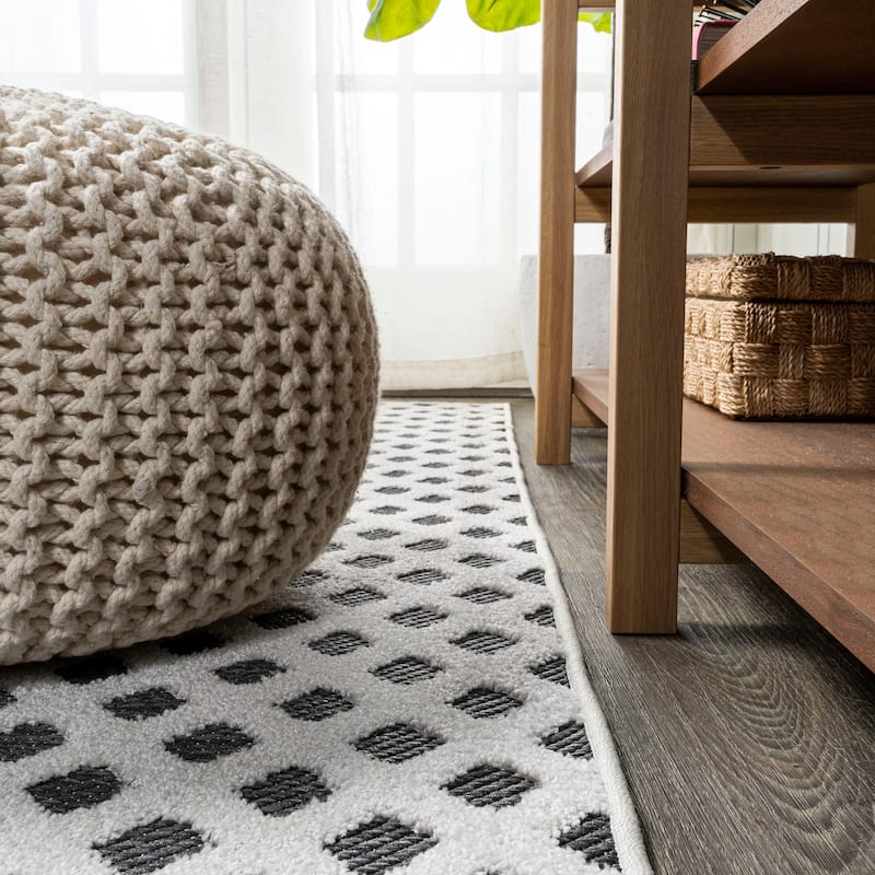 JONATHAN Y Citta High-Low Pile Mini-Diamond Trellis Indoor/Outdoor Area Rug
