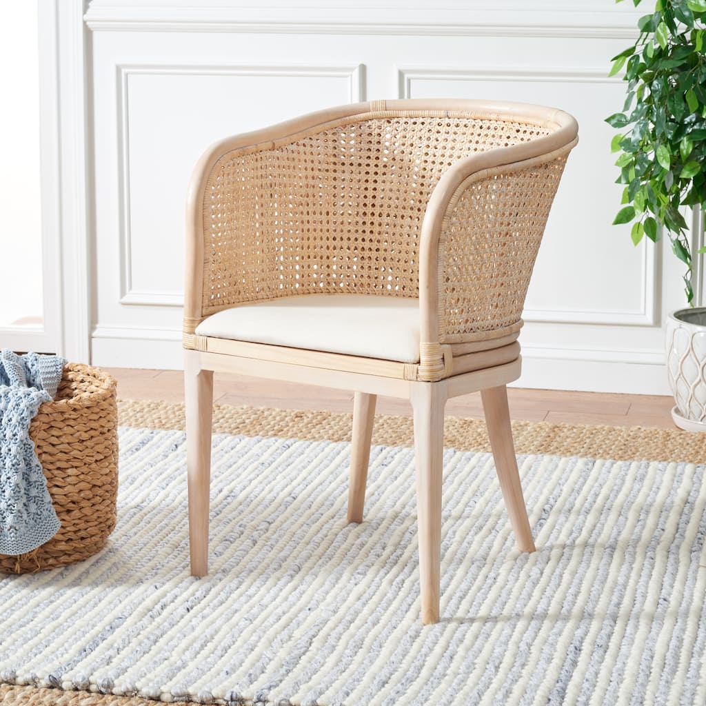 SAFAVIEH Vakina Arm Chair with Cushion - 23"W x 23.8"D x 32.5"H - 23Wx24Dx33H