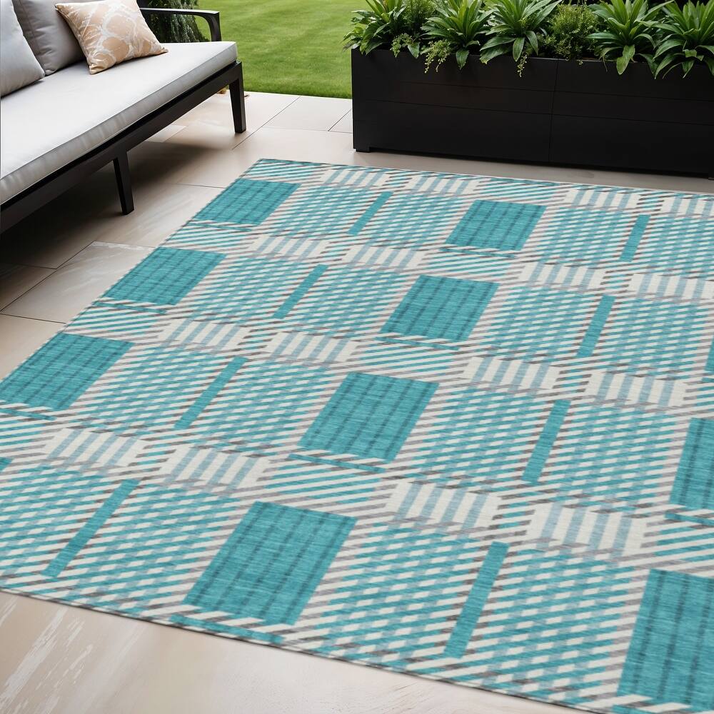 HomeRoots Plaid Transitional Rectangle Outdoor Rug