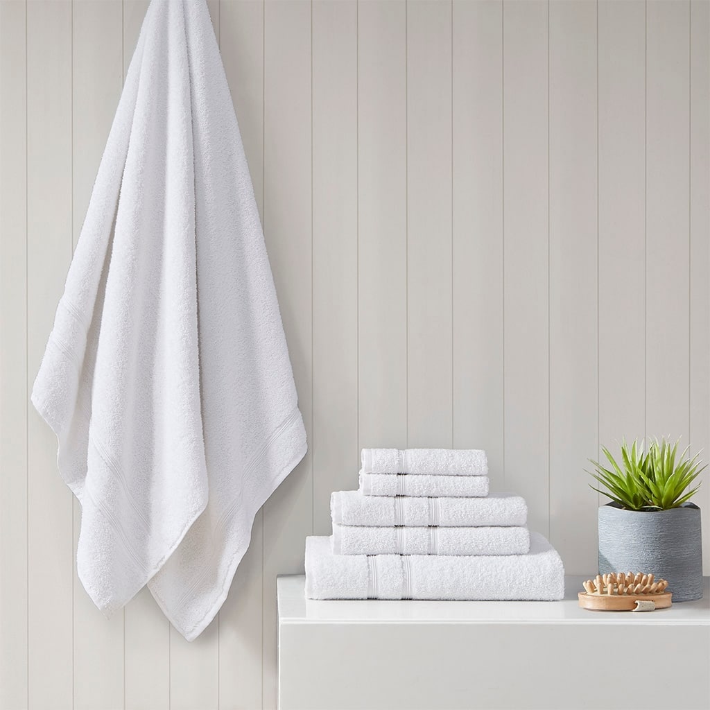 One hundred percent Turkish Cotton 6 Piece Towel Set