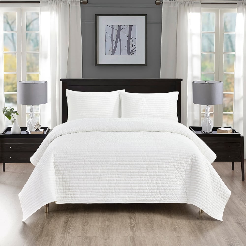 Pointehaven Heavy-Weight Oversized Channel Design Velvet Quilt Sets