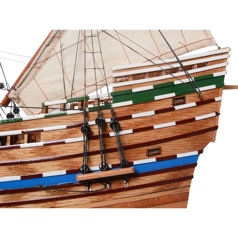 Majestic Mayflower Combo: A Model Ship and Iconic T-Shirt