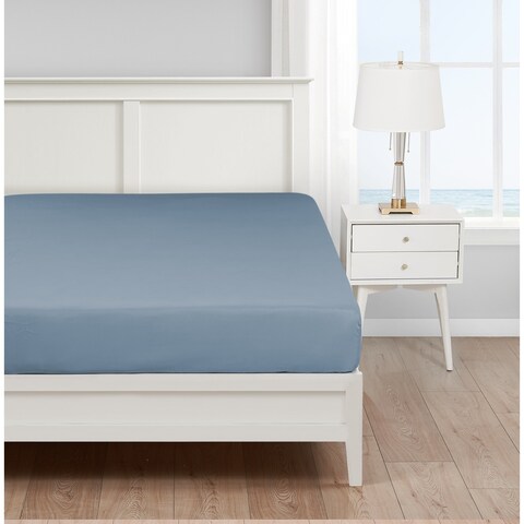 Nautica T180 CVC Cotton Blend Solid Fitted Sheet and Coordinating Pillowcases