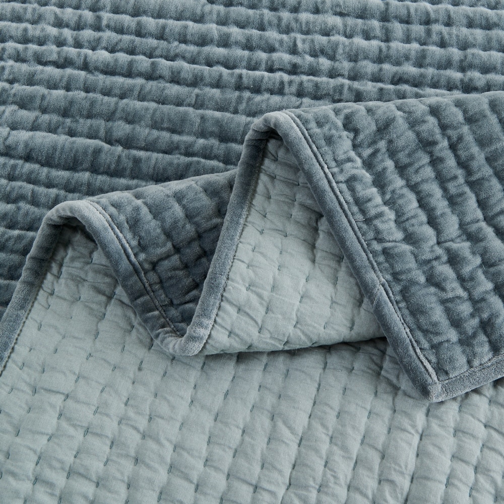 Tamara Cotton Velvet Quilt Set