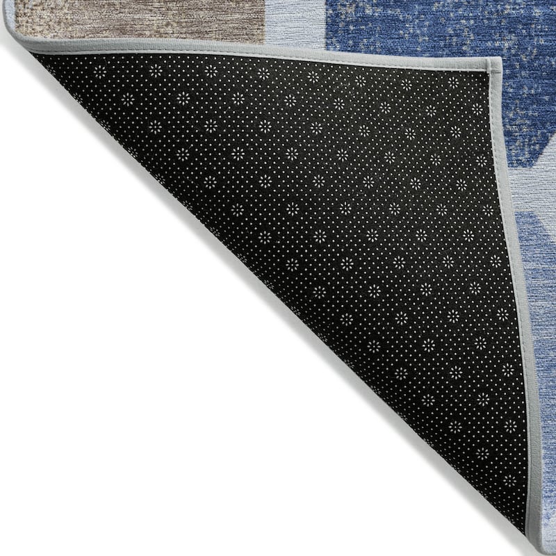 HomeRoots Geometric Transitional Rectangle Outdoor Rug
