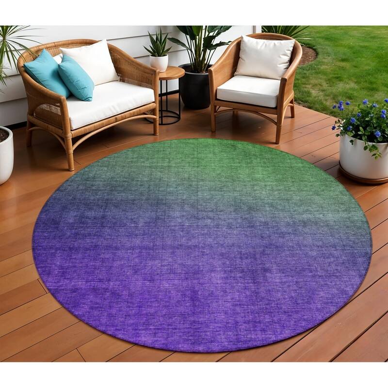 HomeRoots Ombre Transitional Rectangle Outdoor Rug - 8' Round
