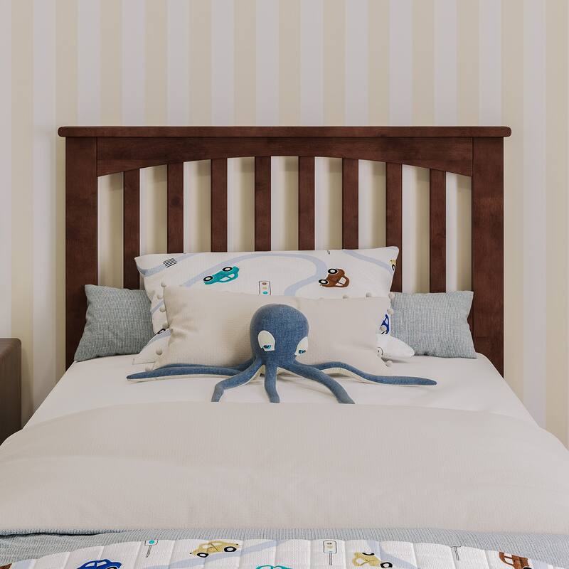 Everett Platform Bed with Panel Footboard and Twin Trundle