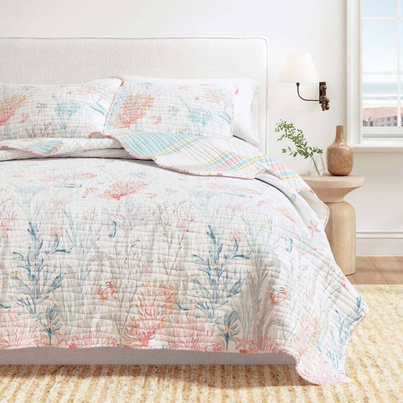 Linery & Co. Fading Coral Stitched Quilt Set with Shams