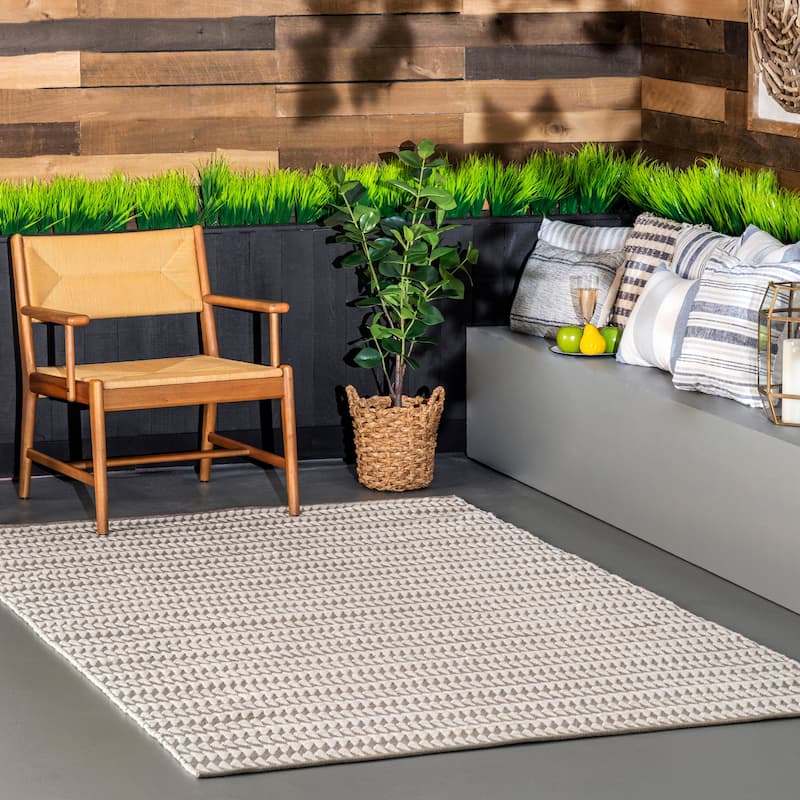 Nuloom Ivory Handmade Modern Textured Ridges Indoor/Outdoor Area Rug - 5' x 8' - Ivory