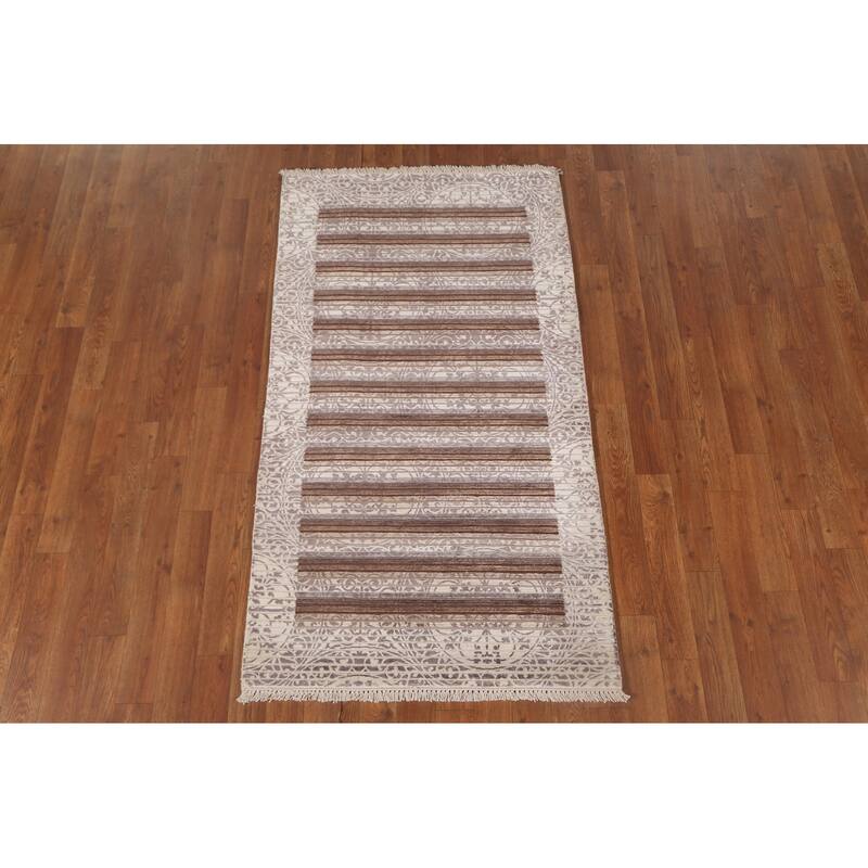Abstract Accent Rug Hand-Knotted Modern Wool Carpet - 2'9"x 4'11"