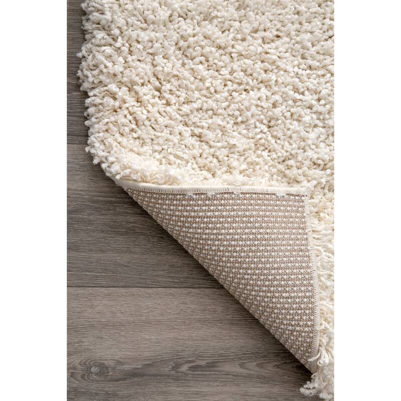 Nuloom Janine Plush Shag Area Rug