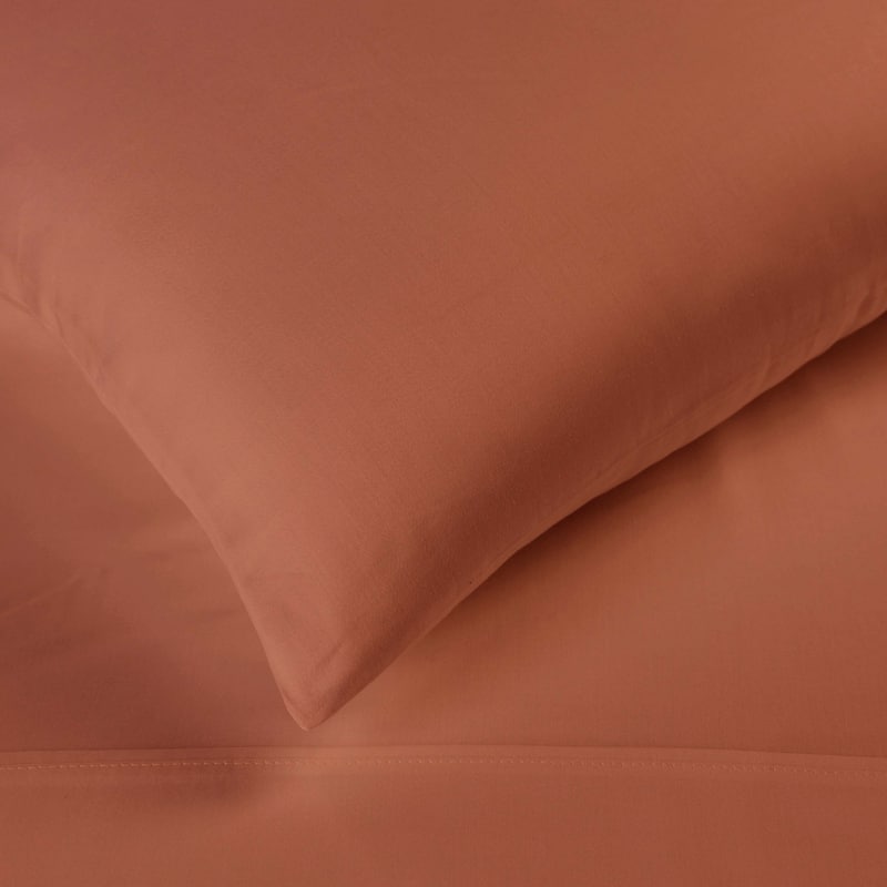 Superior Egyptian Cotton 300 Thread Count Solid Deep Pocket Sheet Set