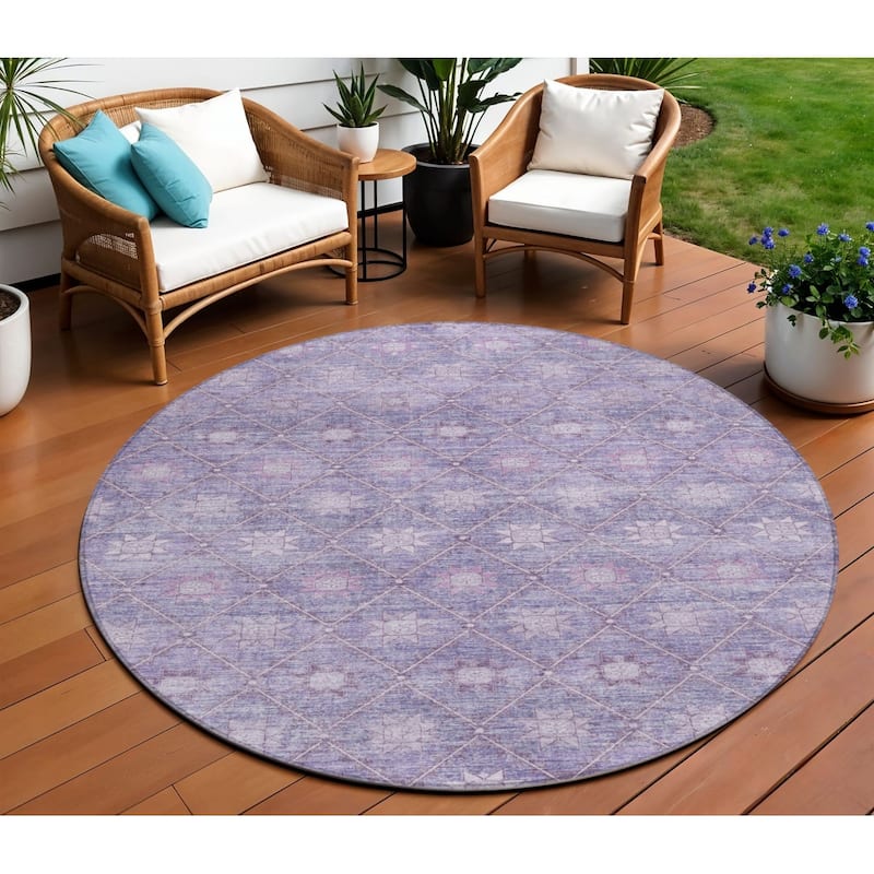 HomeRoots Floral Transitional Rectangle Outdoor Rug - 8' Round