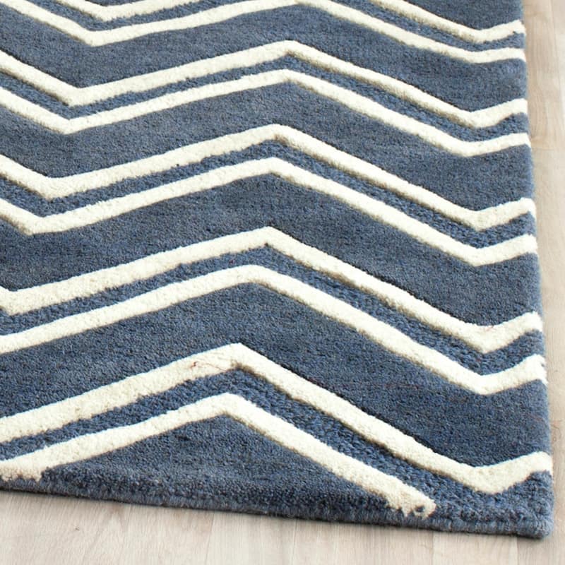 SAFAVIEH Handmade Cambridge Abbie Modern Moroccan Wool Rug