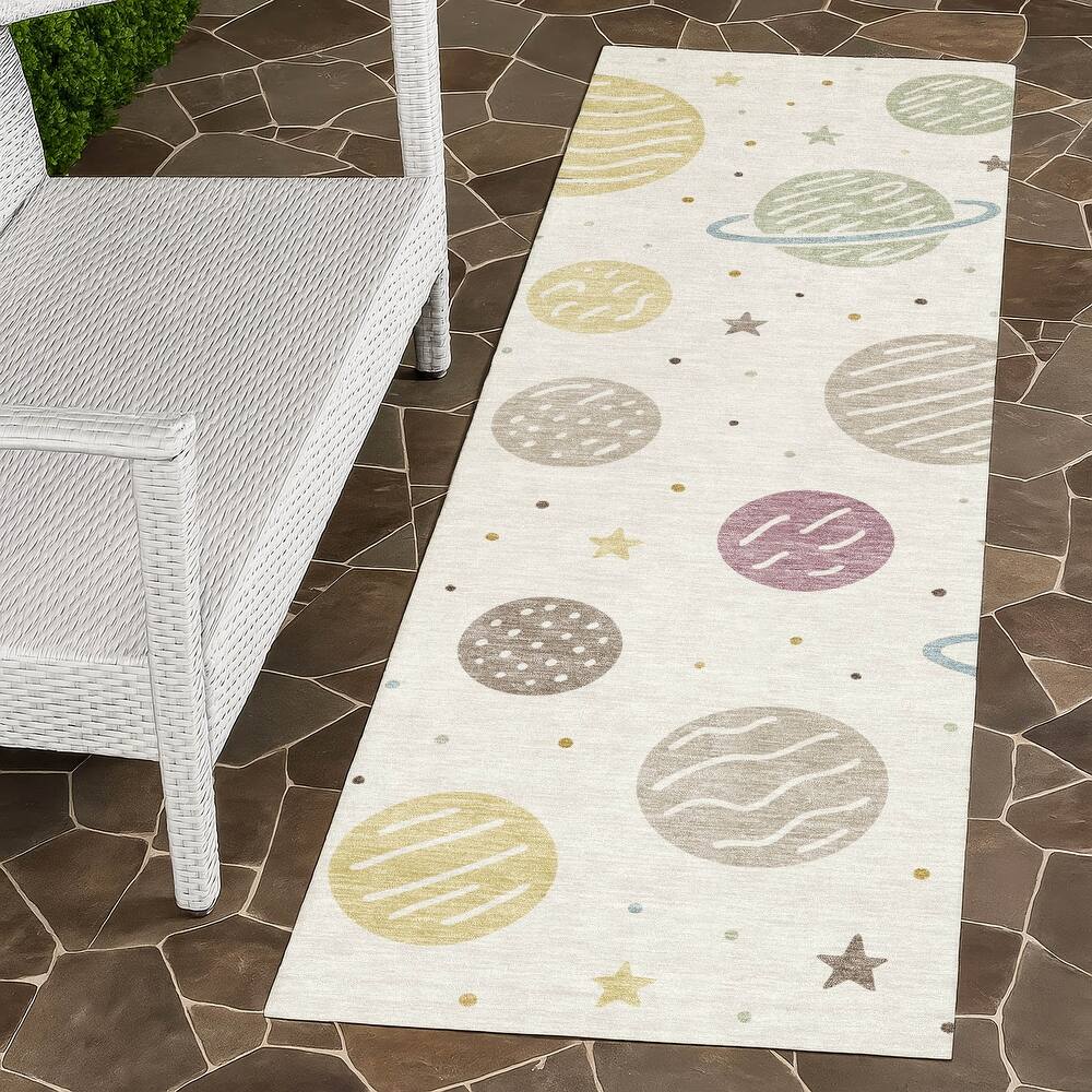 Machine Washable Indoor/ Outdoor Modern Planets Chantille Rug