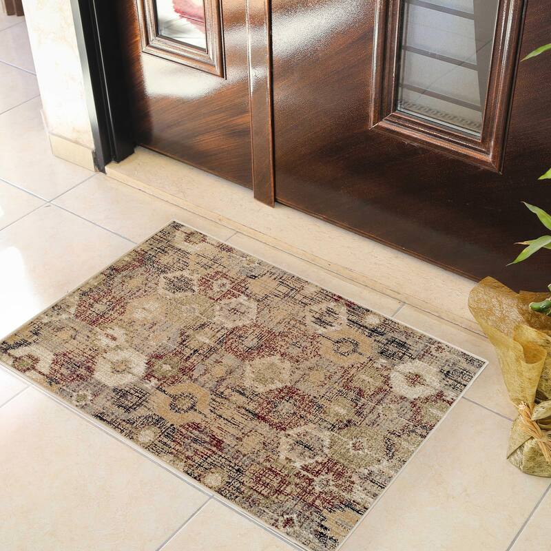 Superior Modern Distressed Diamonds Polypropylene Indoor Area Rug - 2' x 3' - Gold