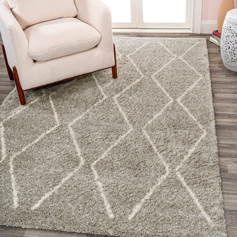 JONATHAN Y Petra Moroccan Diamond Shag Area Rug