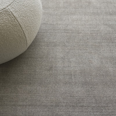 EXQUISITE RUGS Sanctuary Hand-loomed Bamboo Silk/Wool Dark Taupe Area Rug.