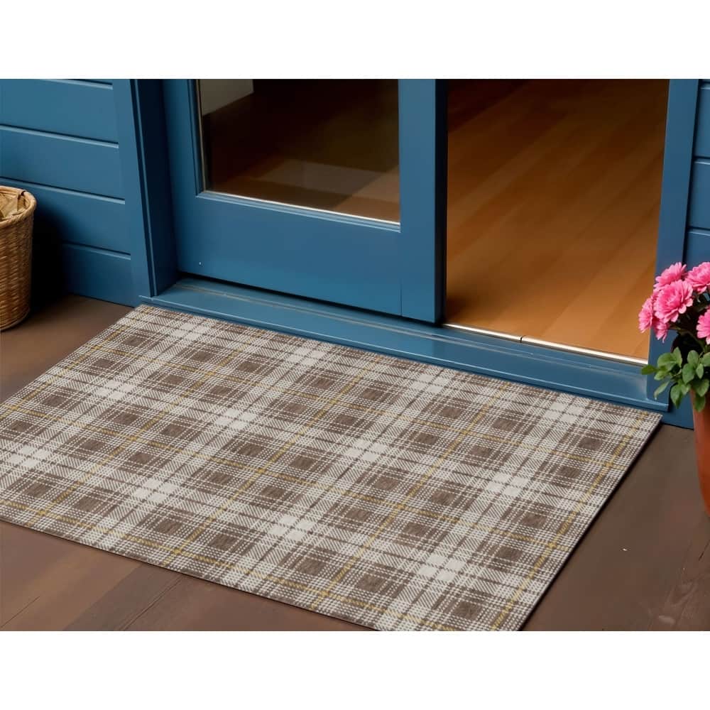 HomeRoots Plaid Transitional Rectangle Outdoor Rug
