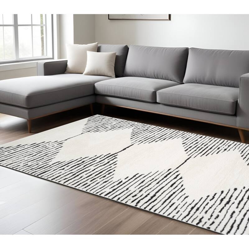 HomeRoots Geometric Rectangle Area Rug - 117.00 in. x 93.00 in.  x 0.60 in.
