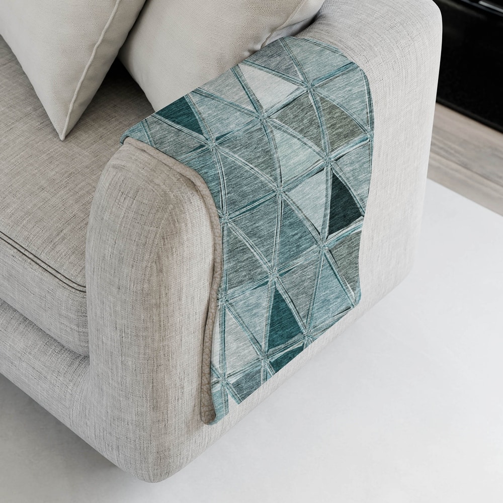 Premium Machine Washable Modern Diamonds Sherpa Throw Blanket