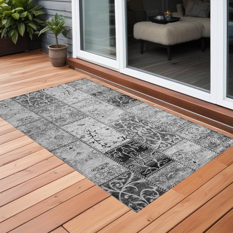 Garo Patchwork Weather Resistant Blended Style Outdoor Rug - 3' x 5' - Grey