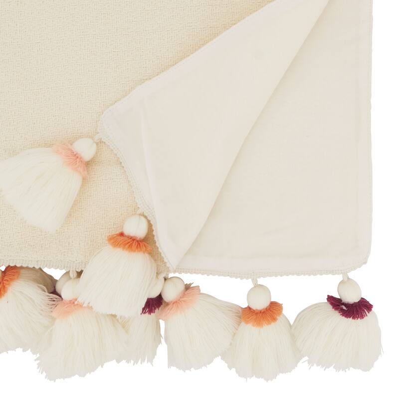 Table Runner With Tassel Design