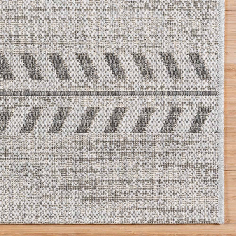 Gertmenian Solterra Modern Casual Lodge Weather Resistant Polypropylene Flatweave Indoor/ Outdoor Area Rug Collection