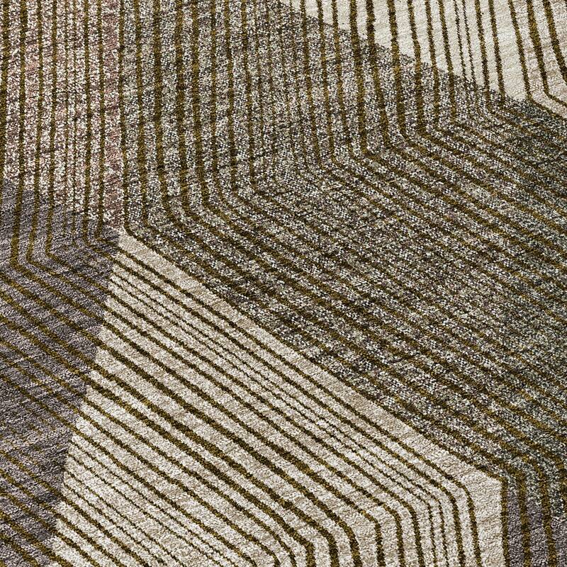 Machine Washable Indoor/ Outdoor Diamond Stripes Chantille Rug