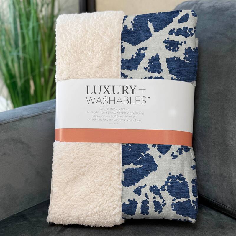 Premium Machine Washable Sherpa Casual Contemporary Throw Blanket