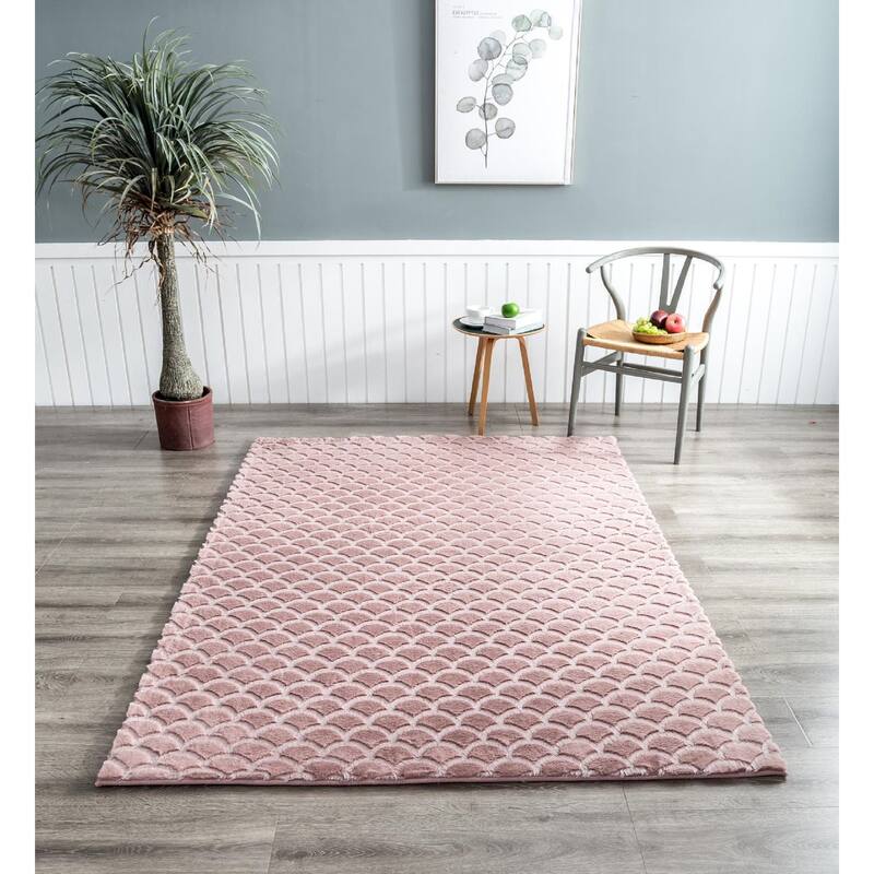 Chryso Collection Faux Fur Rug with Foil