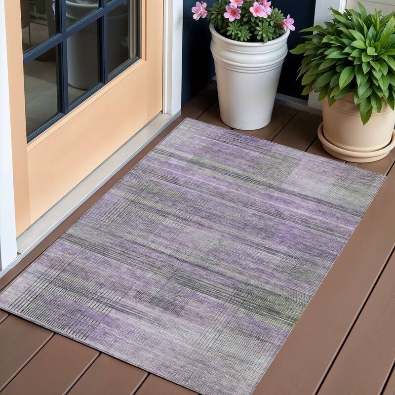 HomeRoots Striped Transitional Rectangle Outdoor Rug - 3' x 5'