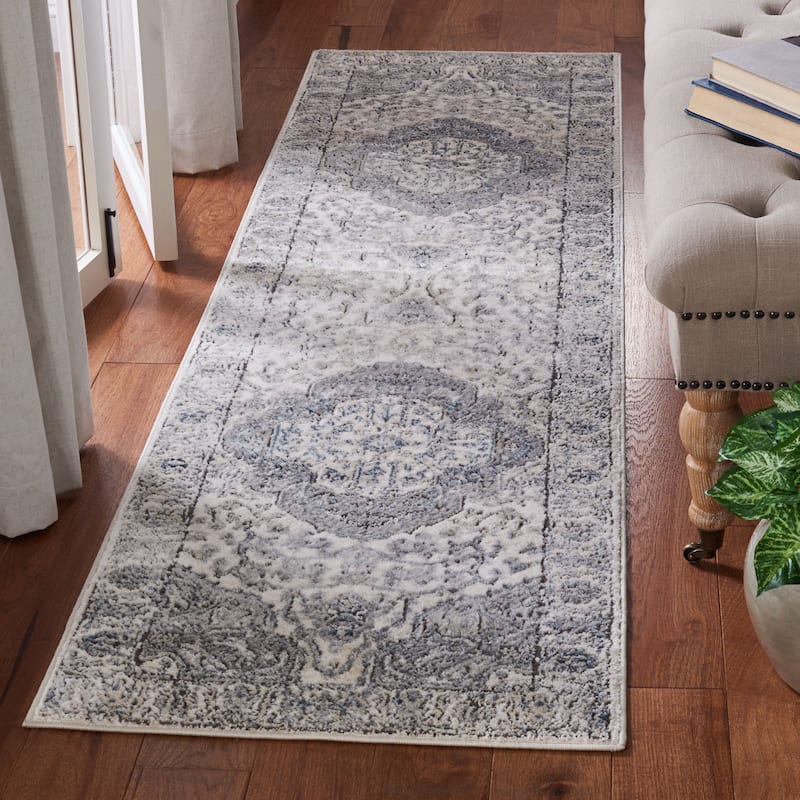 SAFAVIEH Oregon Emmy Traditional Oriental Rug - 2'2" x 8' Runner - Ivory/Grey