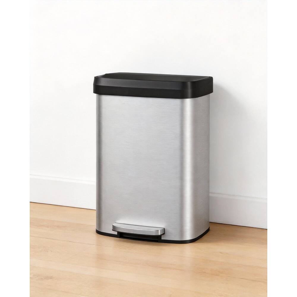 Metal Step-on Trash Can, with Lid