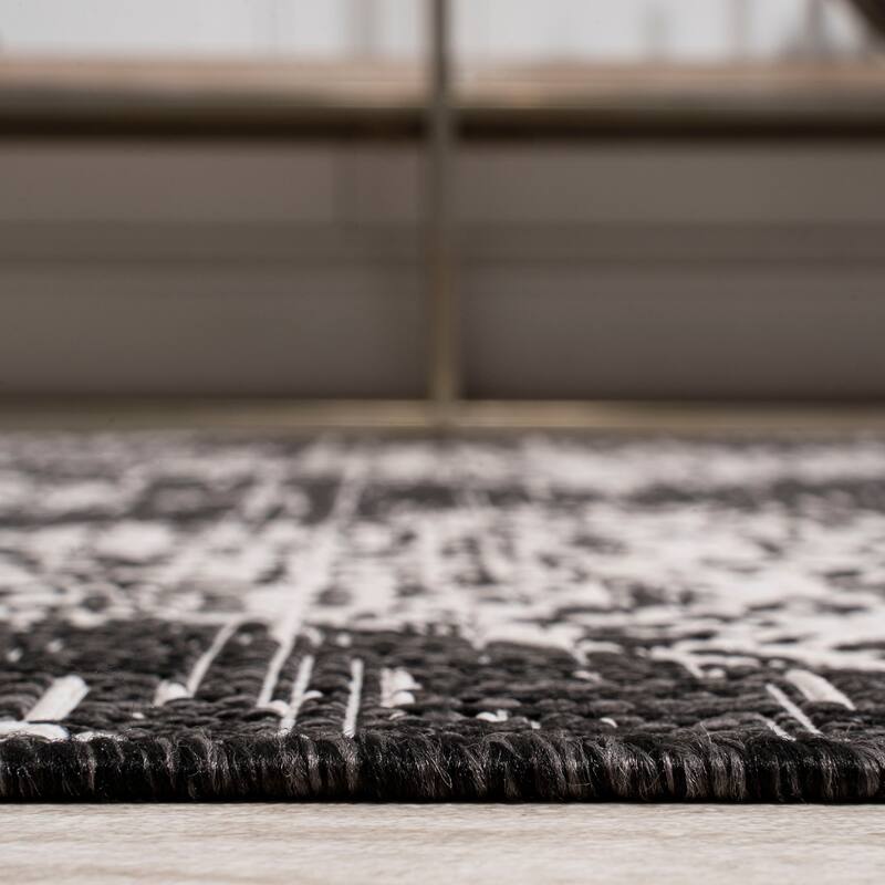 JONATHAN Y Arabesque Ornate Medallions Indoor/Outdoor Area Rug