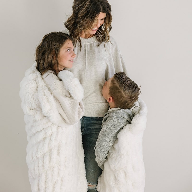 Minky Designs Luxuriously Soft Chic Minky Faux Fur Blankets