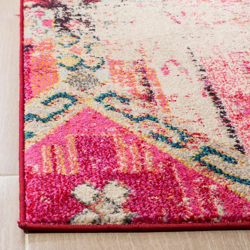SAFAVIEH Monaco Lumturije Distressed Boho Rug
