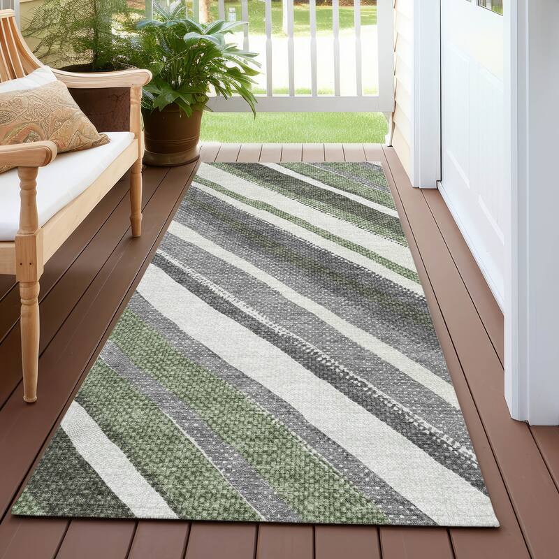 Machine Washable Indoor/ Outdoor Stripe Angles Chantille Rug - Fern - 2'3" x 7'6"