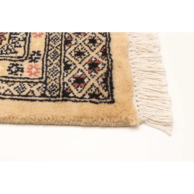 ECARPETGALLERY Hand-knotted Peshawar Bokhara Beige Wool Rug - 4'8 x 6'8