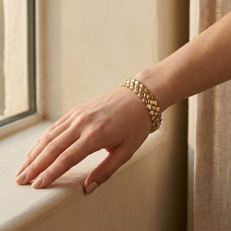 Fremada 10k Yellow Gold 9.8mm Diamond-Shaped Stampato Bracelet