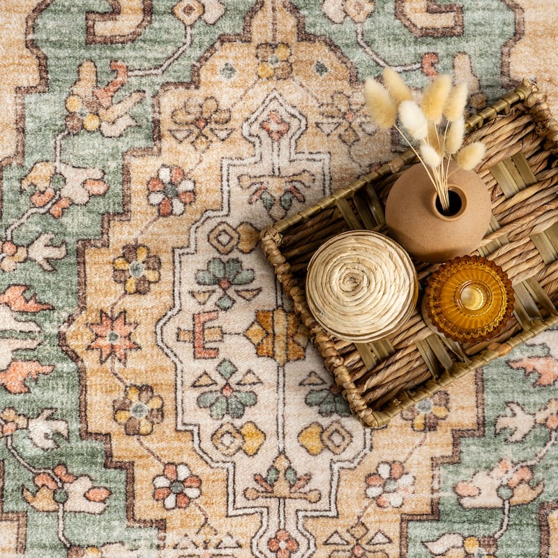 Nuloom Hollyn Vintage Medallion Machine Washable Area Rug