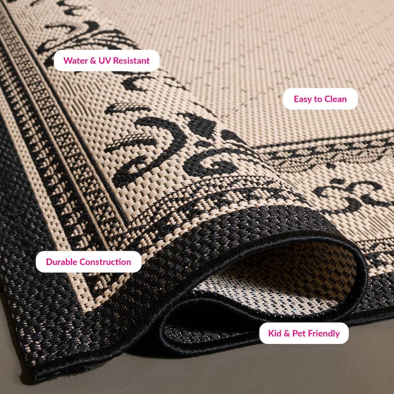 SAFAVIEH, Courtyard Pina Indoor/ Outdoor Waterproof Patio Backyard Rug