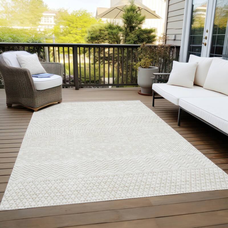 Machine Washable Indoor/ Outdoor Modern Stripes Chantille Rug