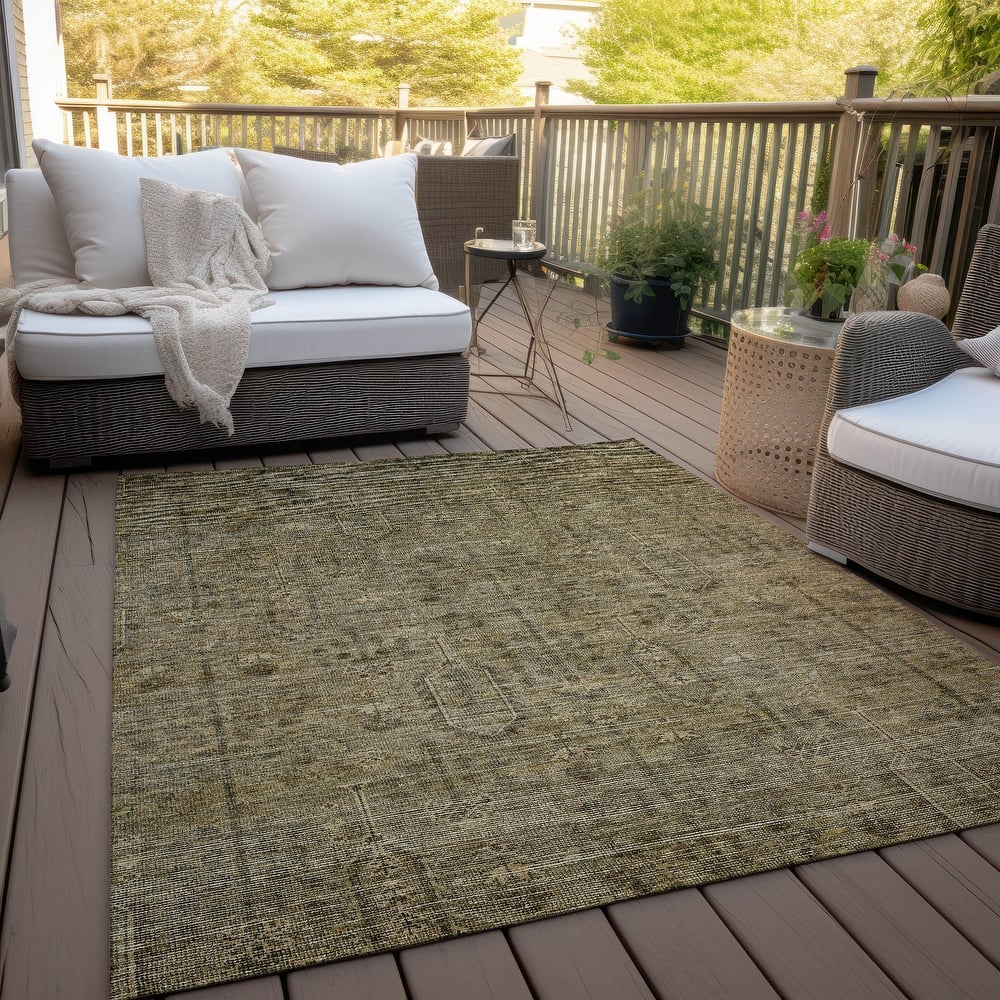 Machine Washable Indoor/ Outdoor Chantille Distressed Traditional Rug